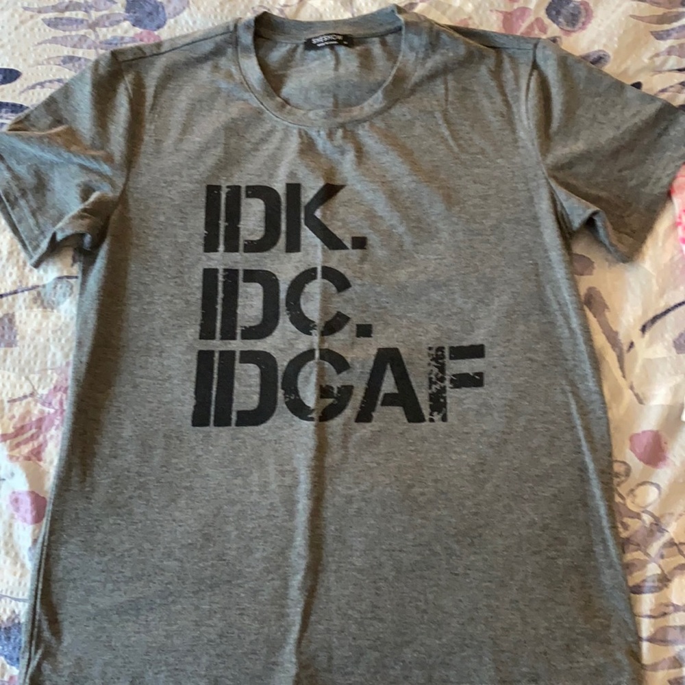 Sheshow tshirt size M.  Slim fit